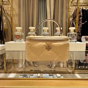 Tory Burch Kira Diamond Vanity Case Cream Quilted Cosmetic Bag